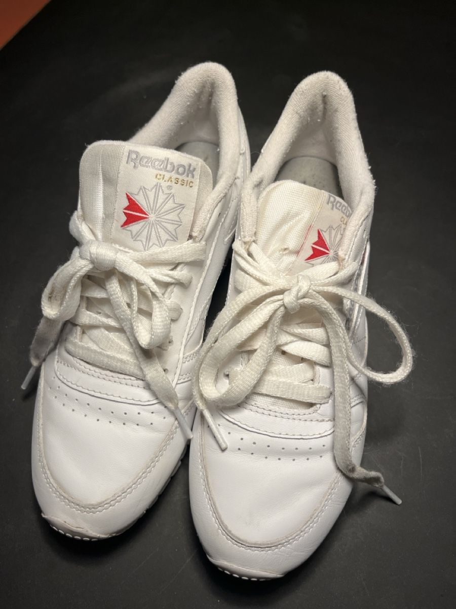 Reebok Chaussures femmes: Reebok Turnschuhe Grösse  38 – D'occasion à Zürich par whatlilaloves
