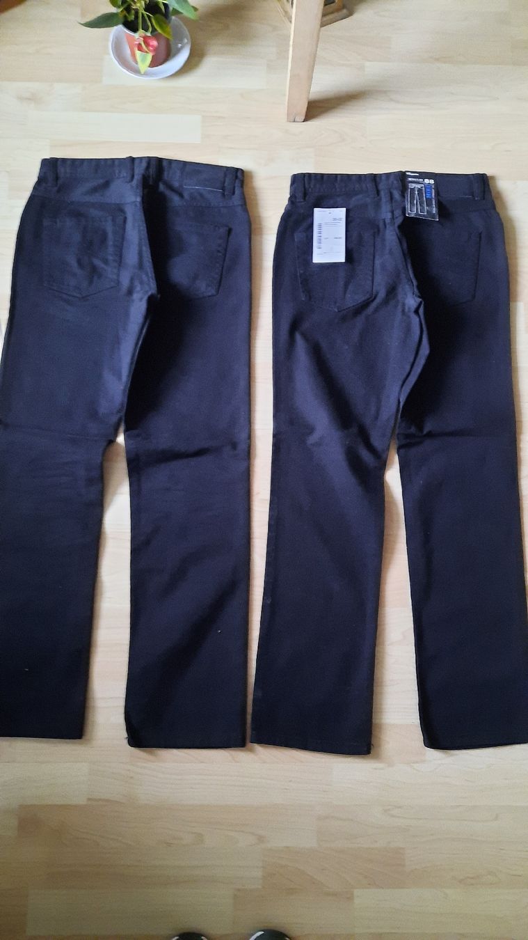 Jeans: 2 schwarze Jeans Denim Gr: 30 / 32 – Usato da Chur venduto da Erasi 1