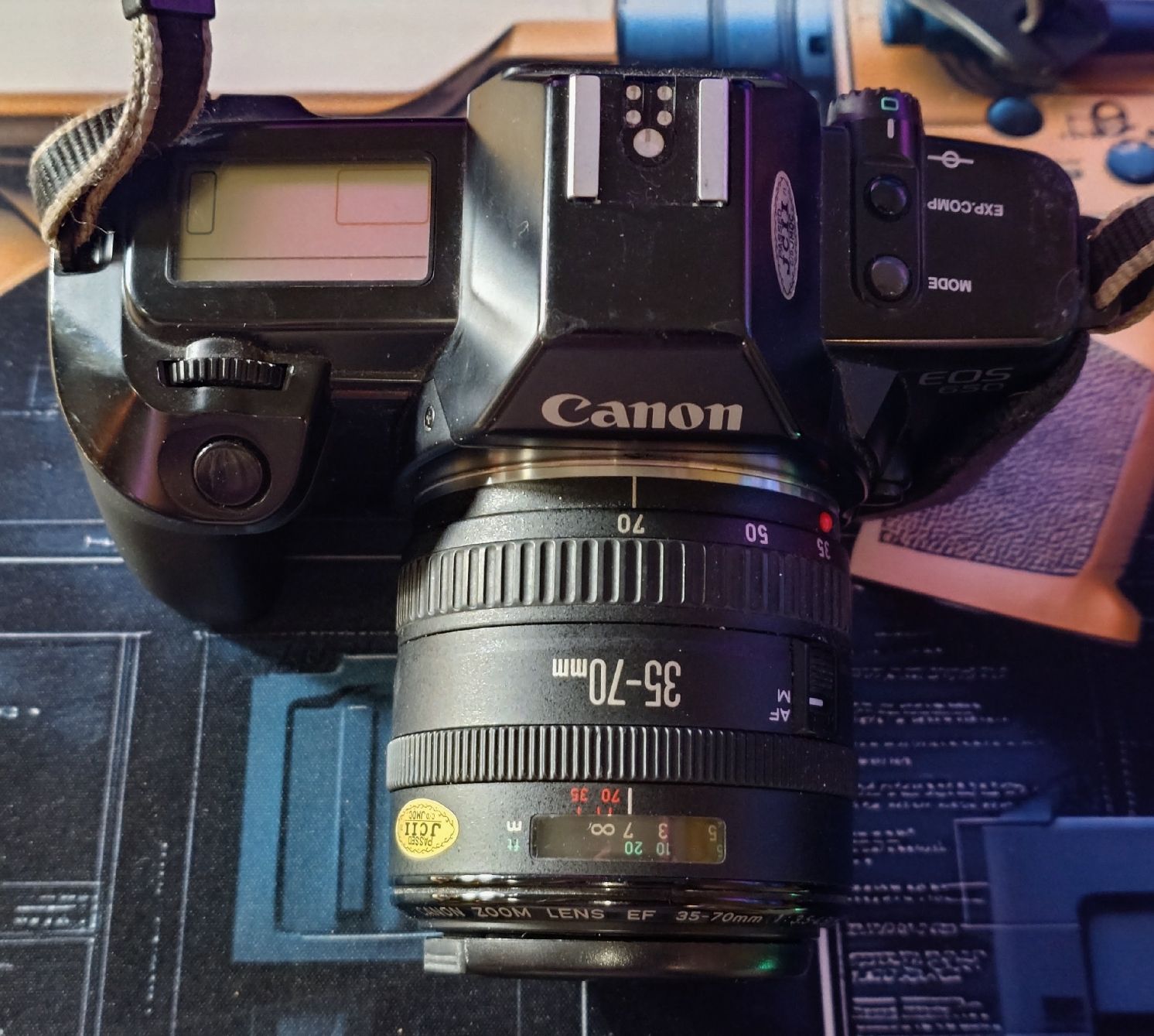 Canon Kamera: Canon EOS 650 Spiegelreflexkamera mit Objektiv und Blitz – Defekt aus Ennetmoos von Faders 7