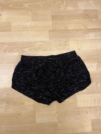Kurz-Shorts, Grösse 164, schwarz
