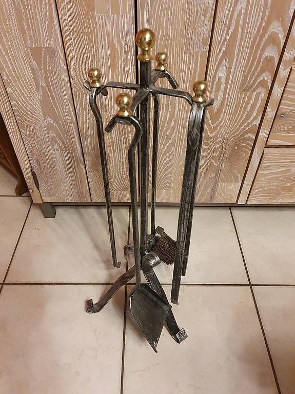 Camini: Outils de cheminée en fer forgé – Usato da La Chaux-de-Fonds venduto da Titine28 4