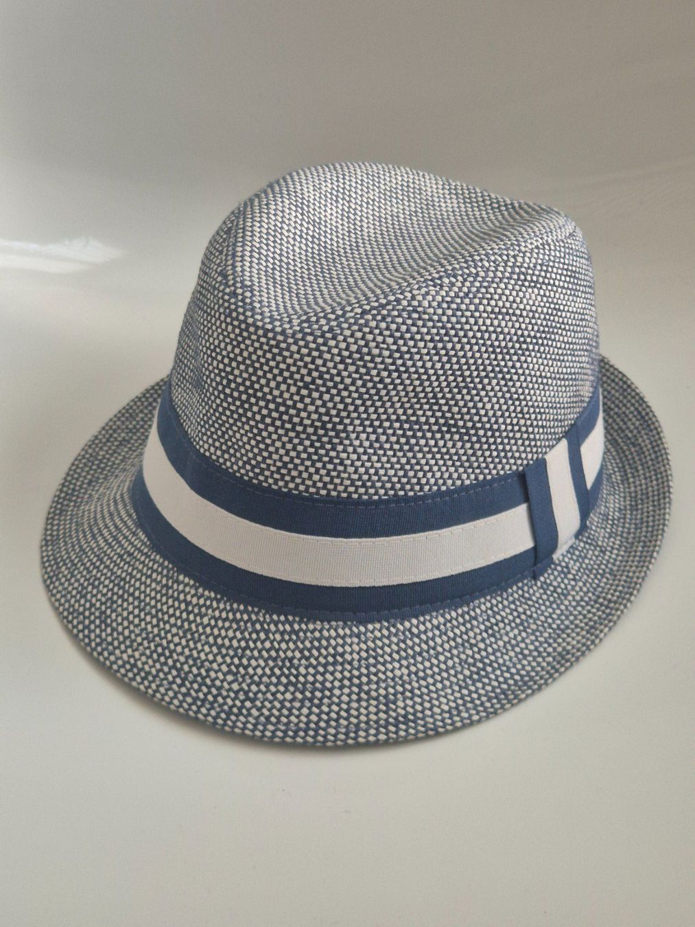 C&A Altro abbigliamento per bambino: schickes Sommerhut Gr. 158/170 – Usato da Volketswil venduto da Dokinka