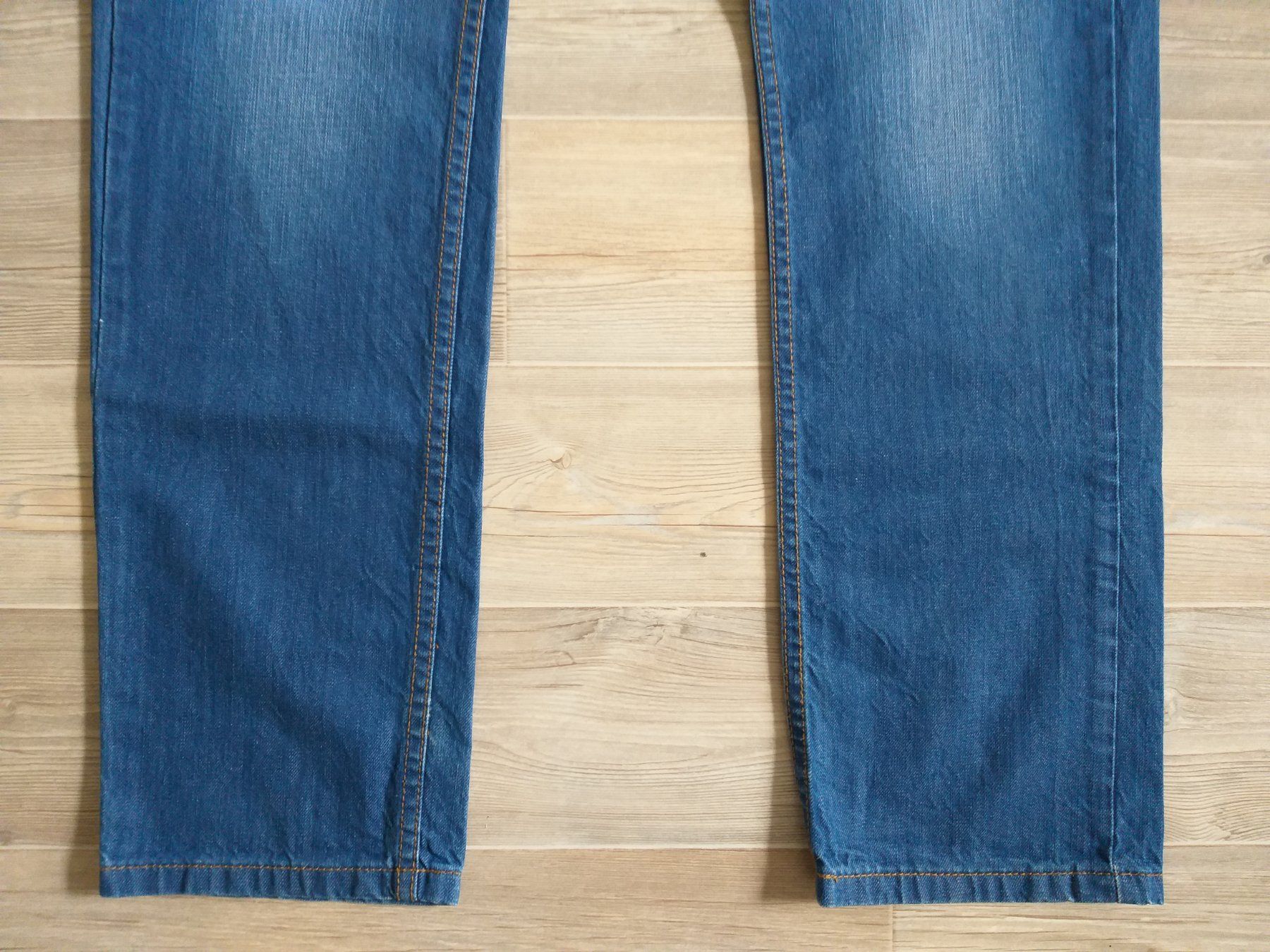 Jeans: Jeans RESERVED  Taille / Grosse W 31 L 32 – Usato da Cossonay-ville venduto da Super-Price-Quality 2
