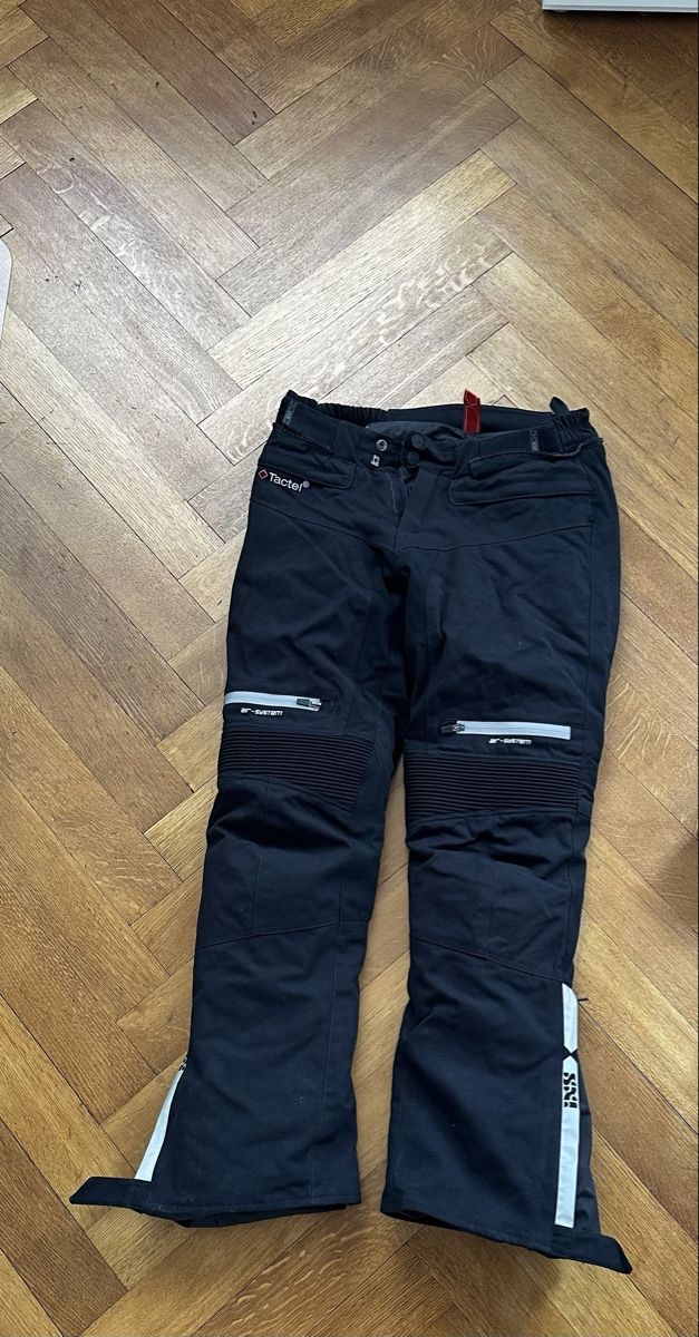 Lotti di vestiti: Herren Motorrad -Kombi – Nuovo (secondo la descrizione) da kreuzlingen venduto da trispok 1
