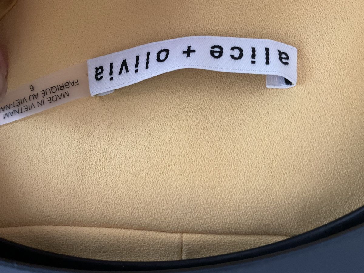 Jacken: Alice & Olivia Blazer Gr. US 6 / EU 36 – Neu (gemäss Beschreibung) aus Schindellegi von Scheherazade01 1