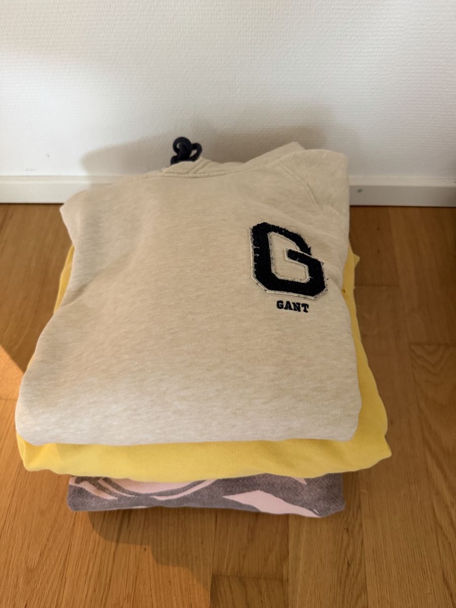 Pullover & Sweatshirts: Pullover Package – Gebraucht aus Zürich von nweimy 9