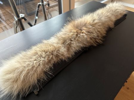 Original Canada Goose Kojoten Pelz 55cm