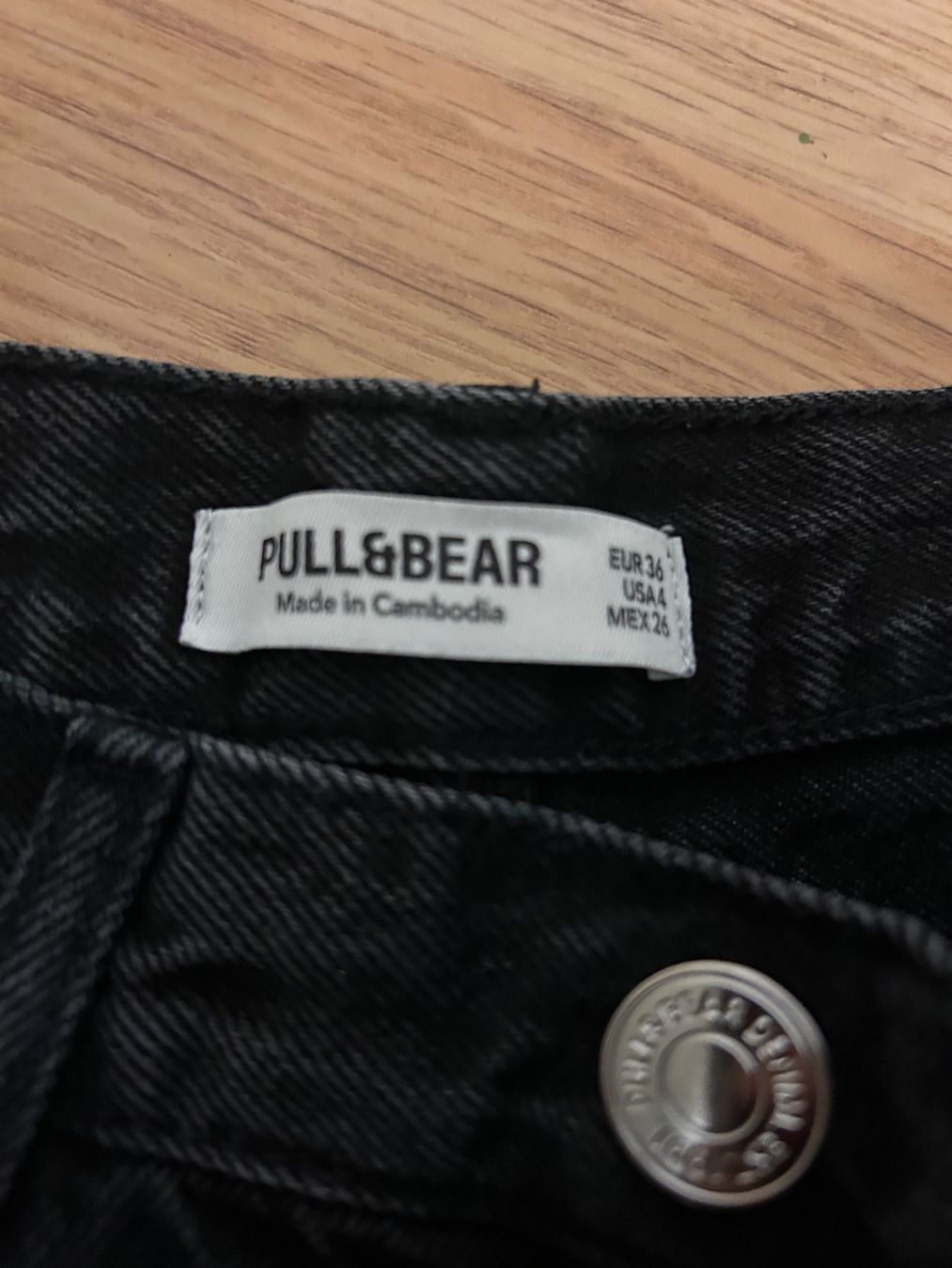 Pull&Bear Jeans: PULL&BEAR Damen Jeans Gr.36 wenig getragen – Usato da Birsfelden venduto da Pearl10 1