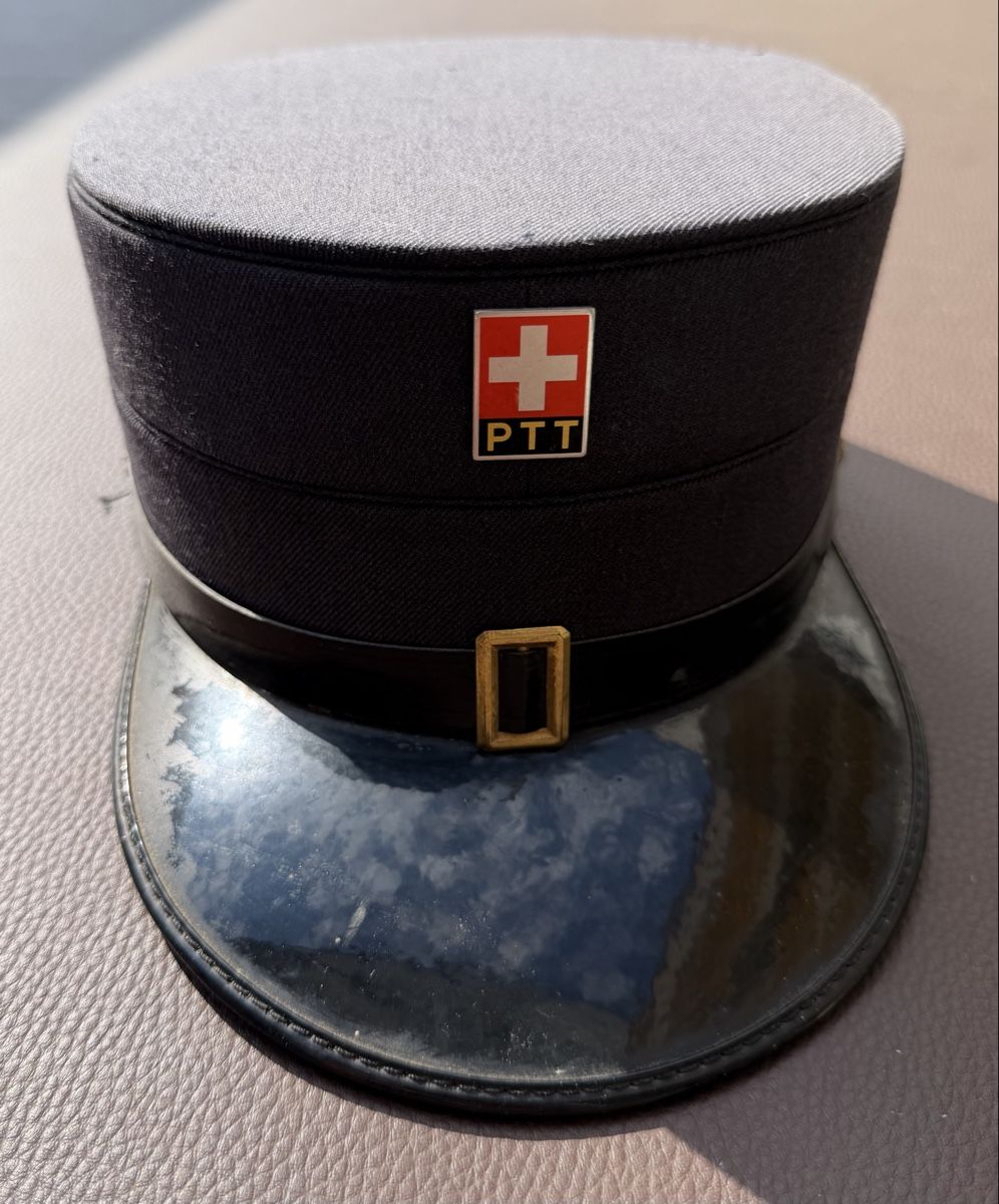 Chapeaux, bonnets & casquettes: PTT Hut Grösse 56 – D'occasion à Zauggenried par Mr-Jackman