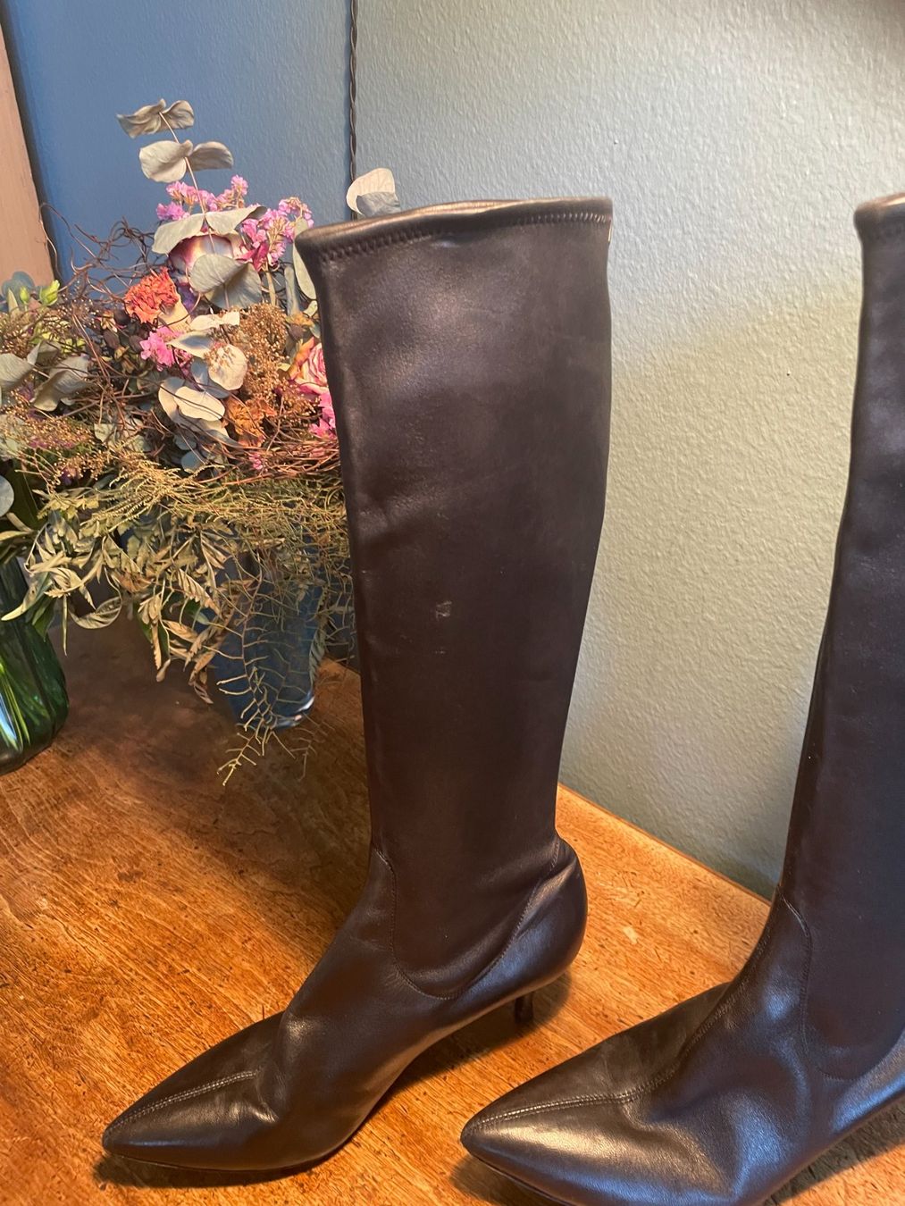 Sergio Rossi Scarpe da donna: Sergio Rossi Stretch-Leder-Stiefel schwarz – Usato da Bern venduto da Rigoler