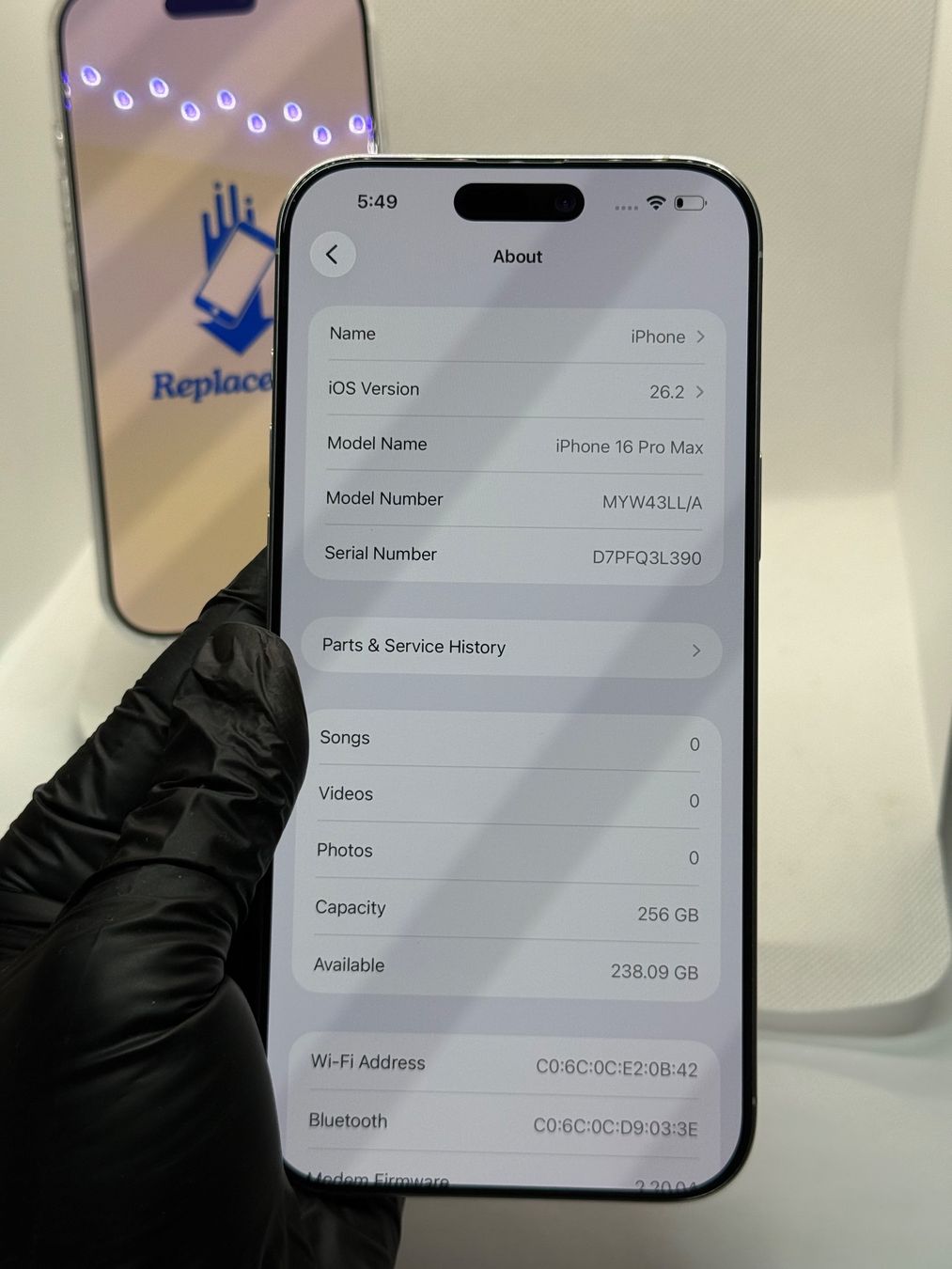 Apple Telefoni cellulari / Smartphones: Apple iPhone 16 Pro Max - 256 GB – Usato da Campocologno venduto da ReplaceHub 6