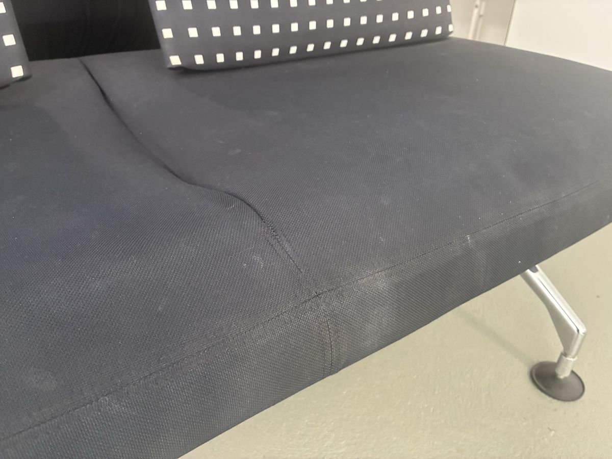Vitra Divani: Vitra Area 2- Sitzer Sofa / Sitzbank – Difettoso da Erlenbach ZH venduto da RoBu1 1