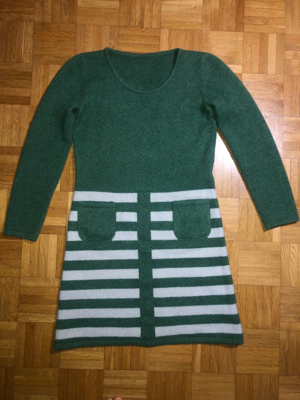 Vestiti: Kleid Kaschmir Gr S/M – Usato da Zug venduto da estarthyme 1