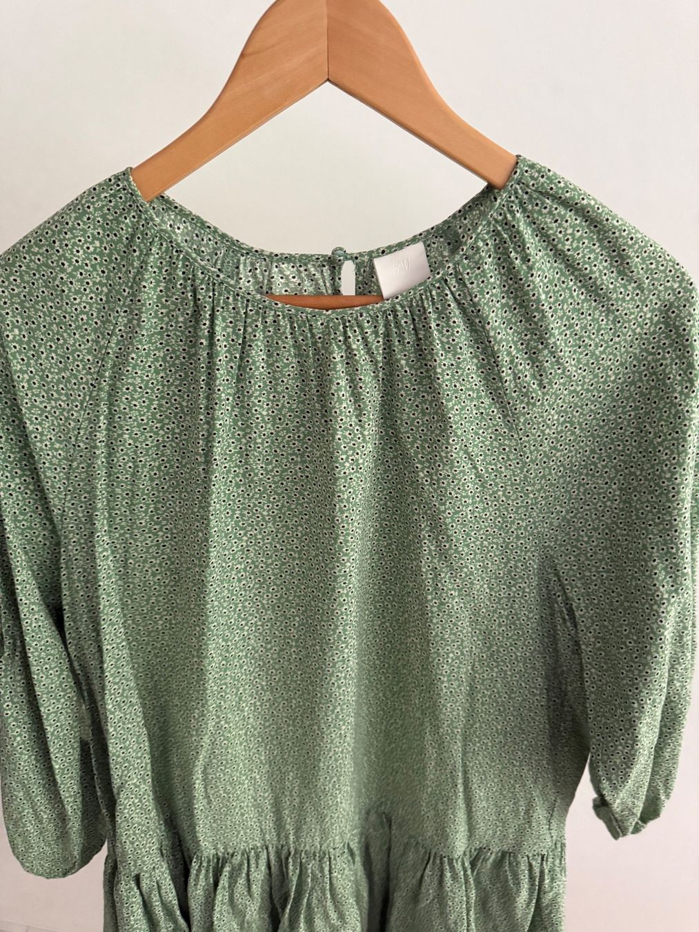 H&M Kleider: Robe longue à manches longues – Gebraucht aus Sion von Mazarine_ 1