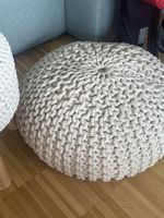 Sitzhocker und Bodenkissen Set gestrickt beige neuwertig
