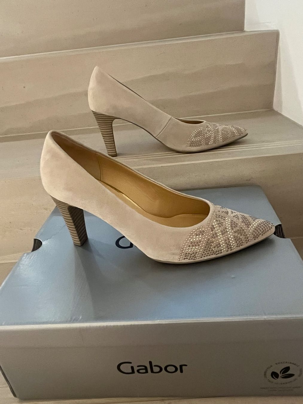 Gabor Scarpe da donna: Gabor Pumps Gr. 39 ( neu) – Nuovo (secondo la descrizione) da Luzern venduto da Sono2 1