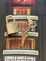 Louis Vuitton Schloss nr: 310