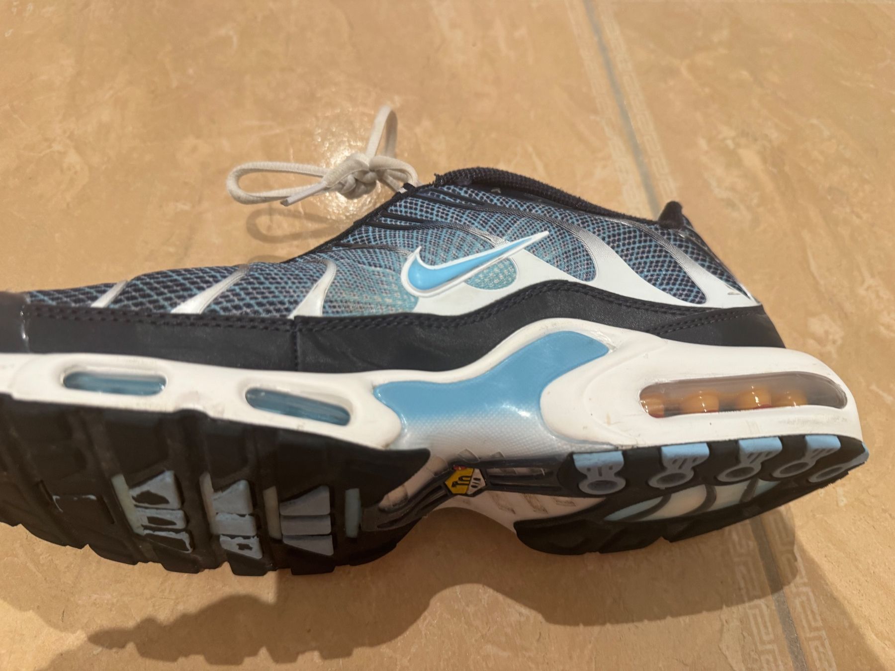 Nike Herrenschuhe: Nike Air 8 DN8 Sneakers, 47 – Gebraucht aus Klingnau von Markus14 6