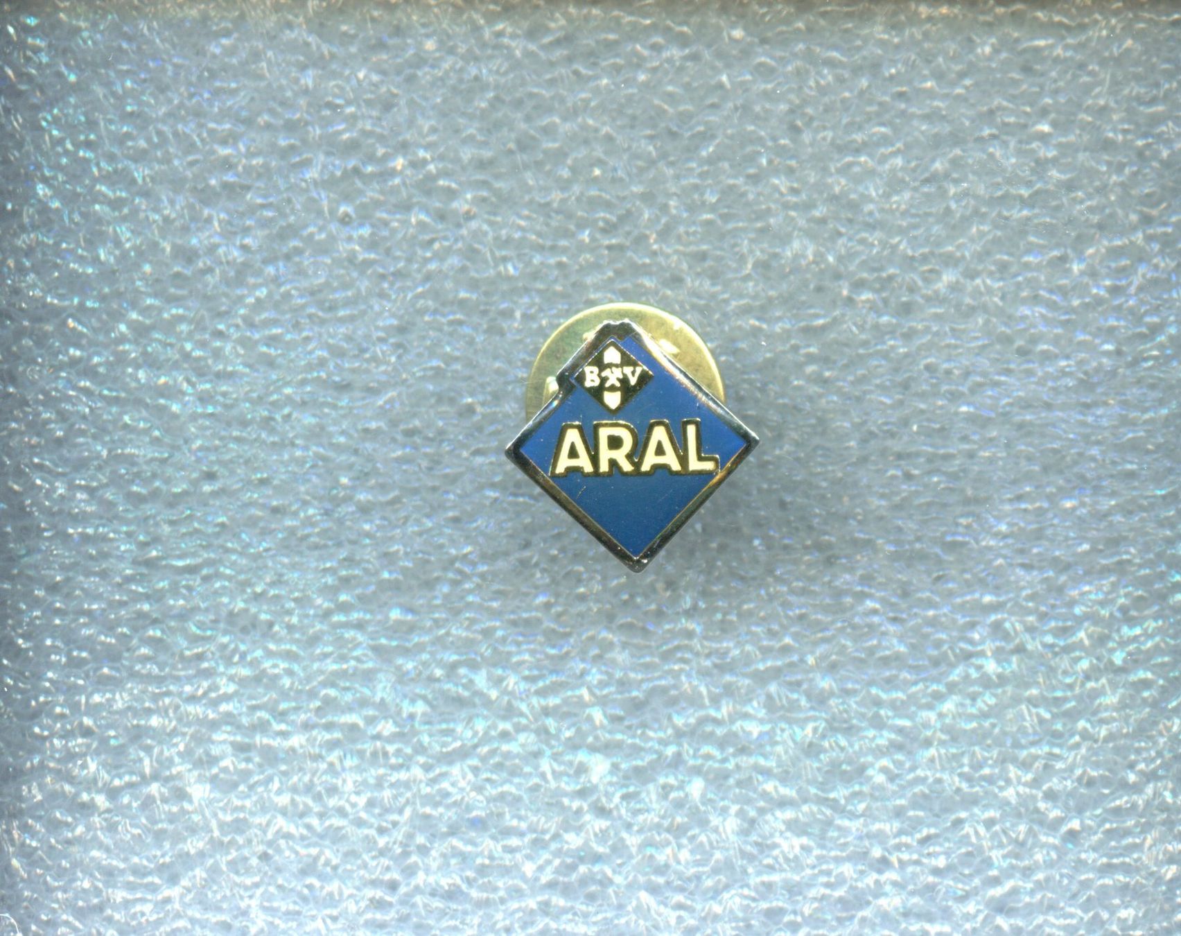 Placchette & Badge: ARAL – Usato da Winterthur venduto da Sammleroase