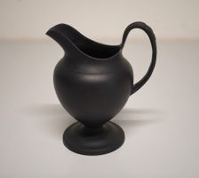 Antiker Wedgwood Rahmkrug um 1750 schwarze Keramik (L009)