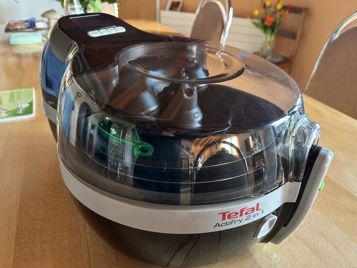 Tefal Elettrodomestici da cucina: Tefal Actifry 2 in 1 – Usato da Weiach venduto da Buckelvolvo 1