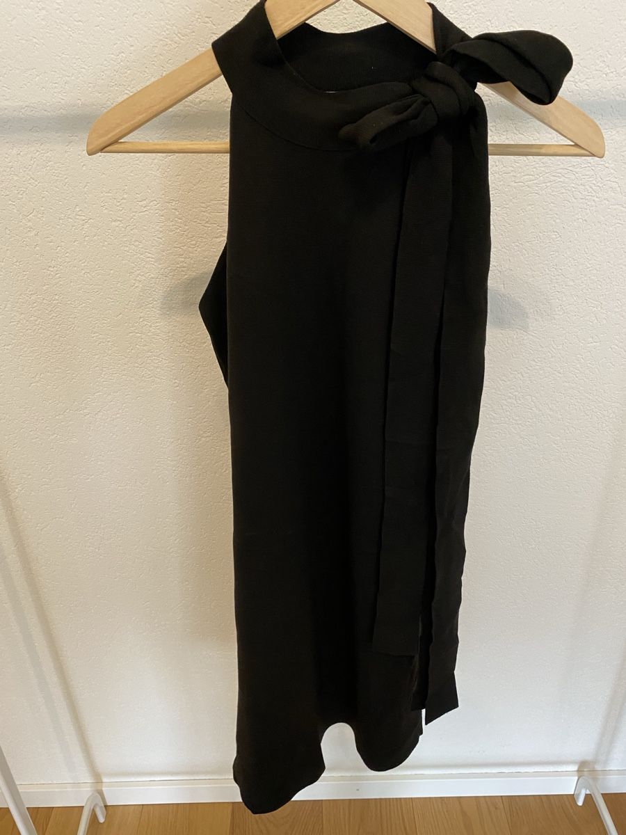 Zara Vestiti: Schickes Neckholderkleid, Gr. M – Usato da Wetzikon ZH venduto da purple_44
