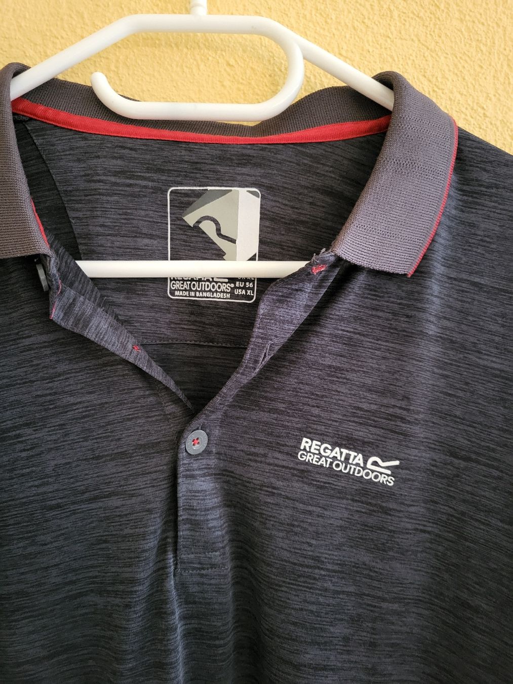 T-Shirts: Regatta Polo Herren Dunkelgrau Grösse XL – Gebraucht aus Bettmeralp von ra_jo_9 1