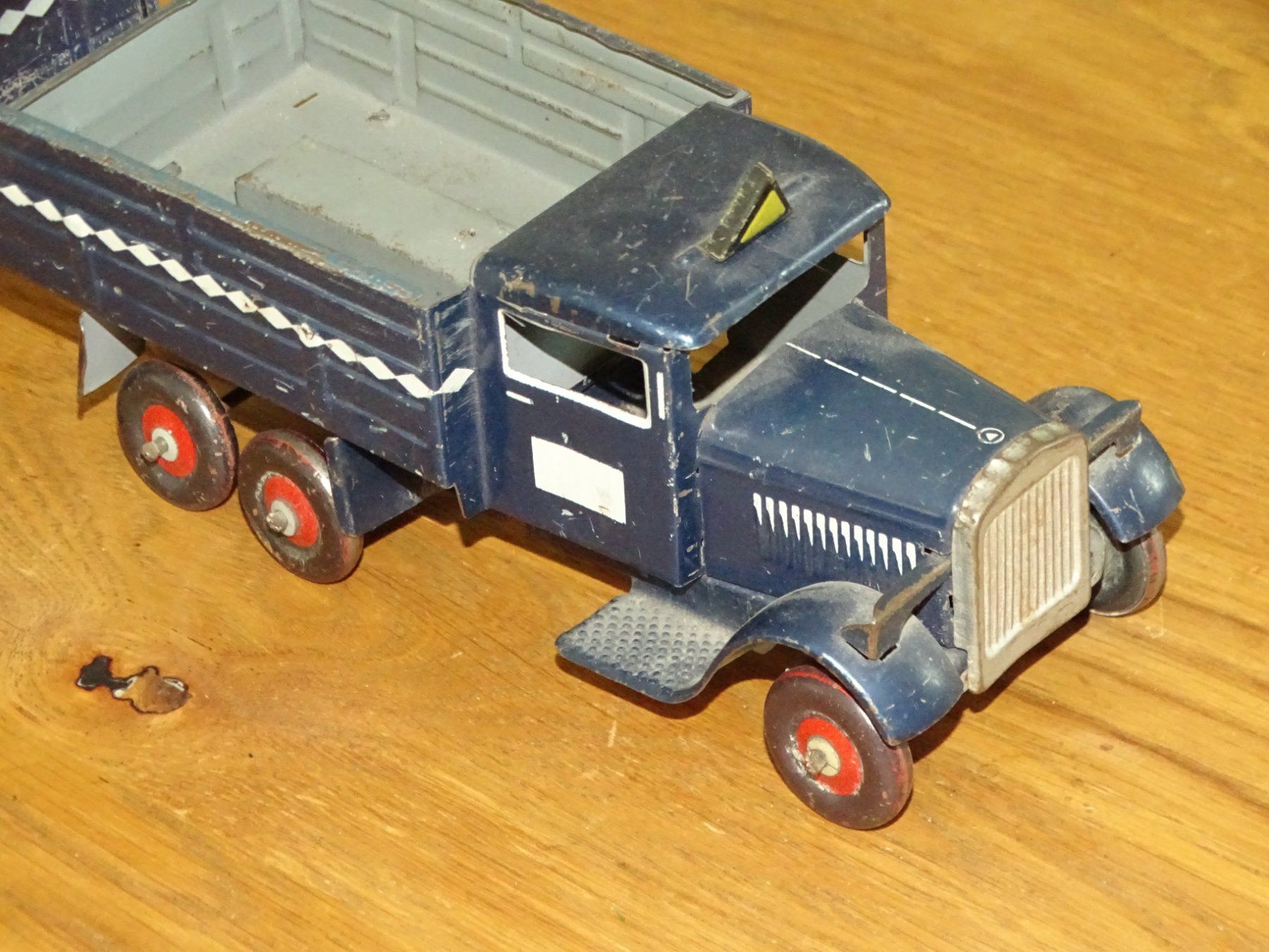 Modellautos: LKW mit Anhänger Blech Spur 1 ? – Gebraucht aus Hirzel von Musicman03 1