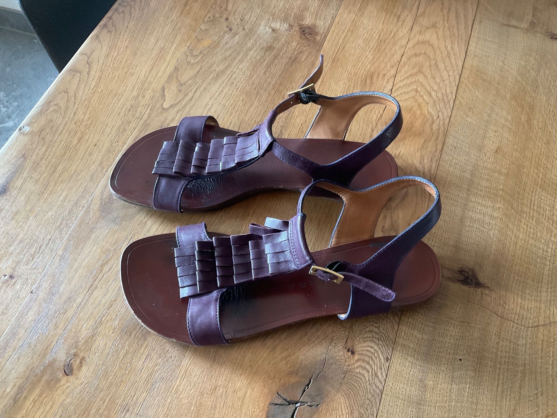 Scarpe da donna: sandalen chie mihara – Usato da gurzelen venduto da malu04 1