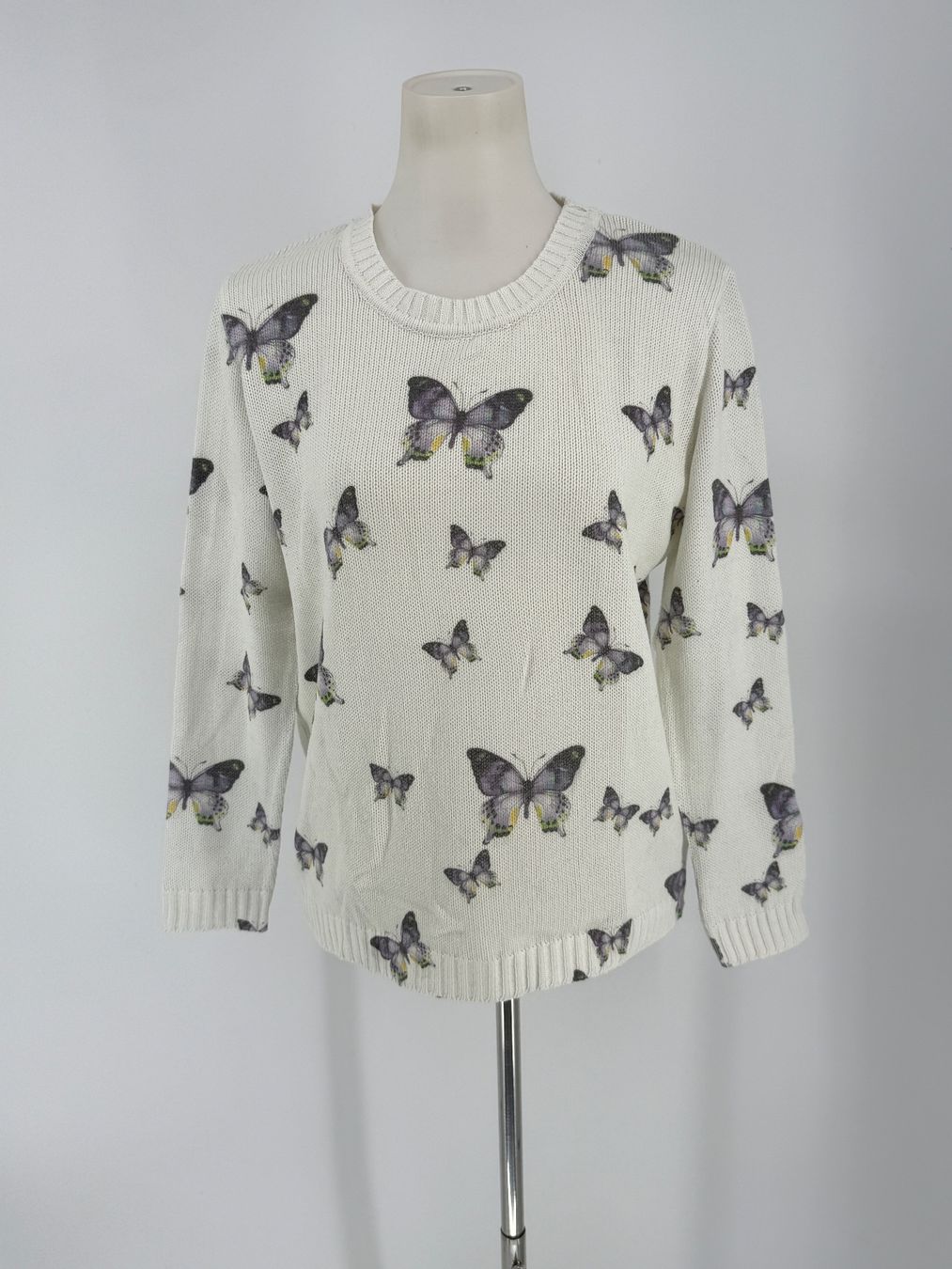 Maglioni & Felpe: Pullover Gr. M mit Schmetterlingen von sienna – Usato da Auenstein venduto da moin.