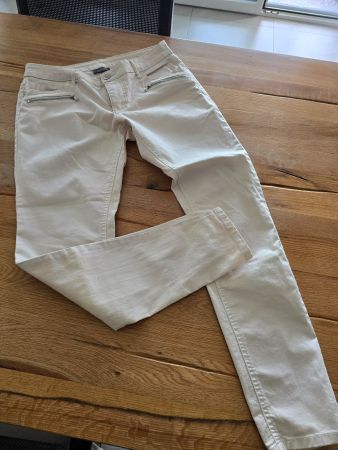 TOLLE NEUE SOMMER JEANS IN BEIGE , GR 40 SLIM LEG