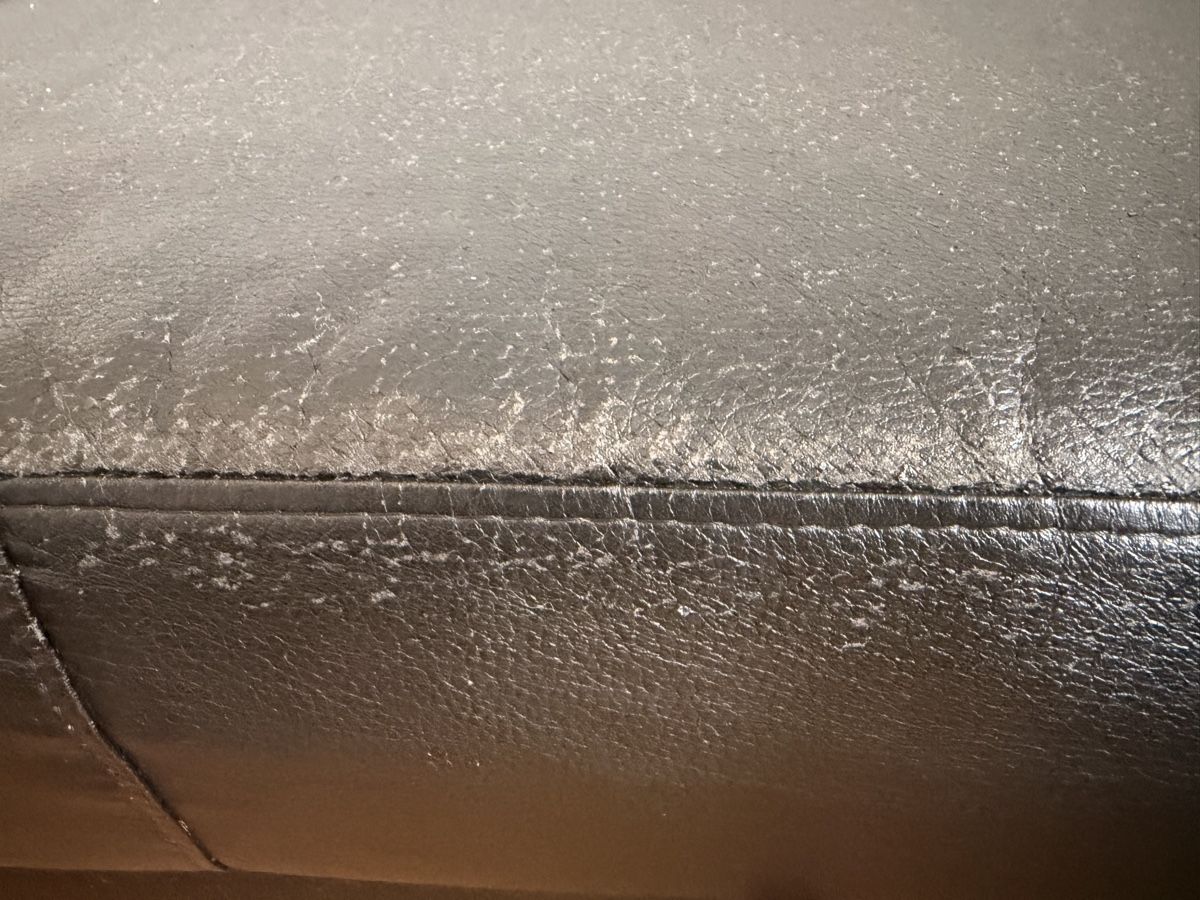 Ikea Divani: Ecksofa mit Schlaffunktion schwarz Gebrauchsspuren – Usato da Aadorf venduto da str_kt86 8