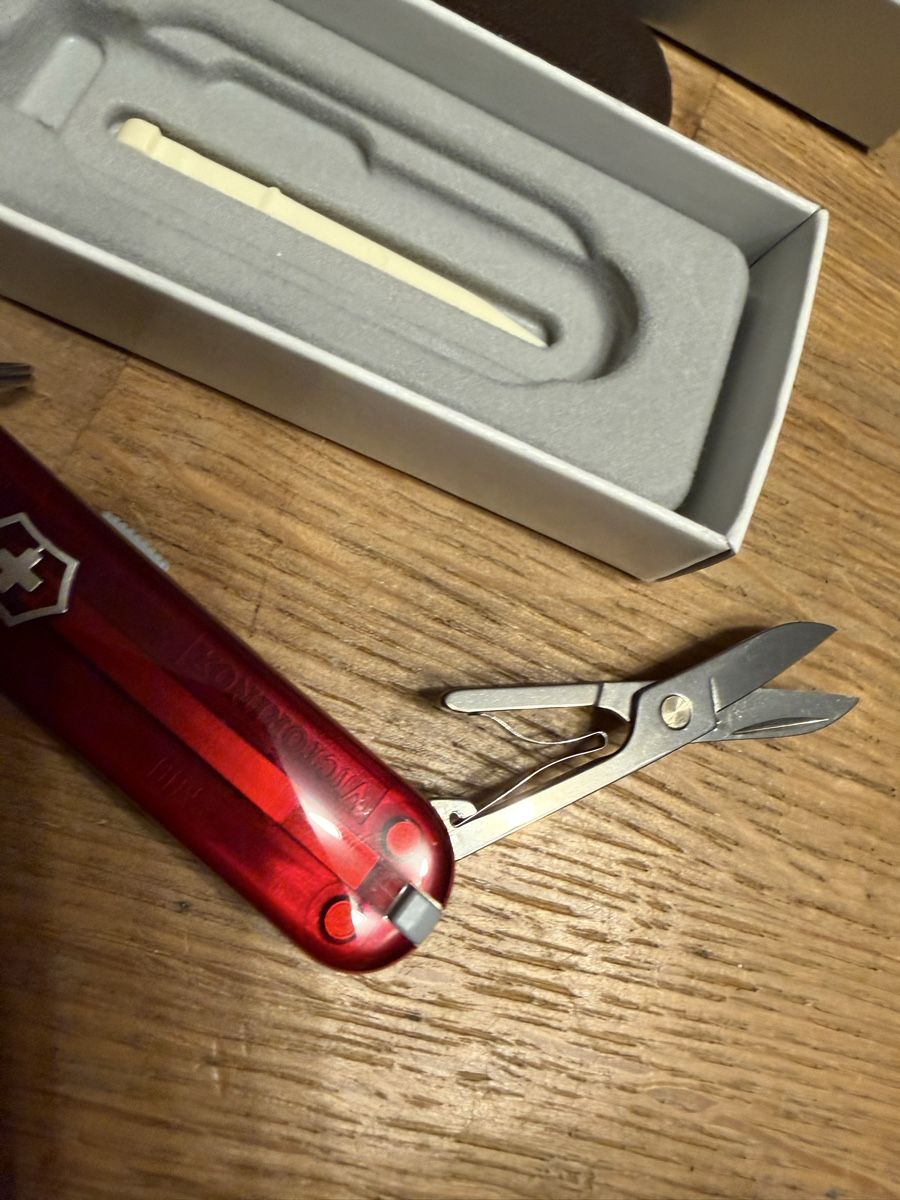 Victorinox Coltelli tascabile: Victorinox Taschenmesser klein Neu – Nuovo e nell'imballaggio originale da Goldach venduto da Messerguru 4