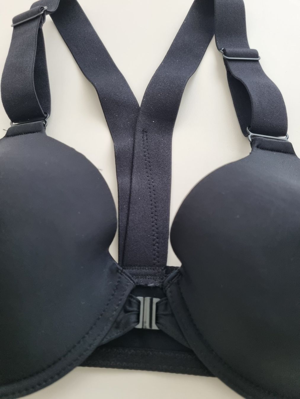 Sonstige Unterwäsche: BH schwarz D 75 mit Vorderverschluss – Neu und originalverpackt aus Zofingen von Felpa 1