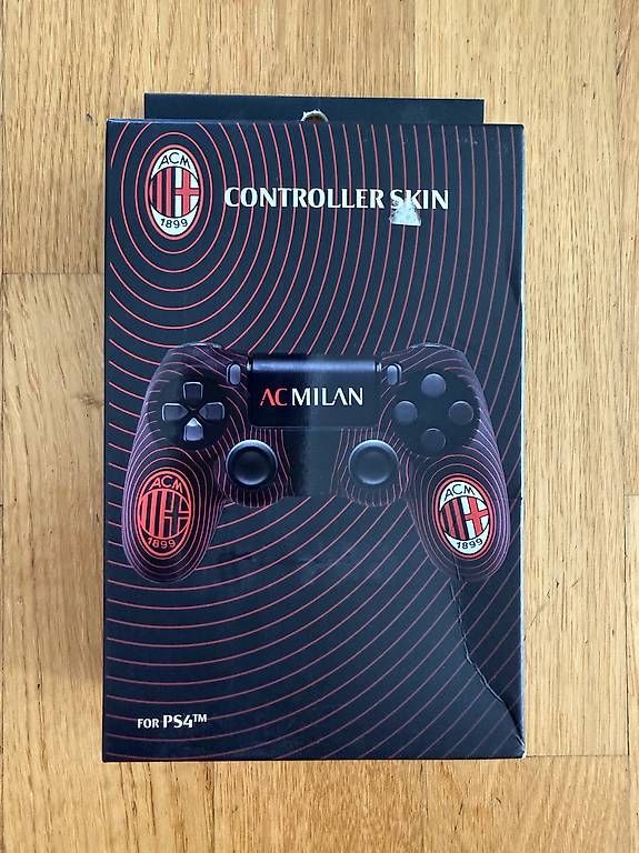 Console: AC Milan PS4 Controller Skin  neu & originalverpackt – Nuovo e nell'imballaggio originale da Dällikon venduto da sanbae