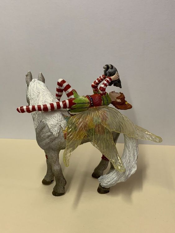  Schleich Elfe mit Pferd und Waschbär (Gebraucht) in Zürich für CHF 8 Illustration 