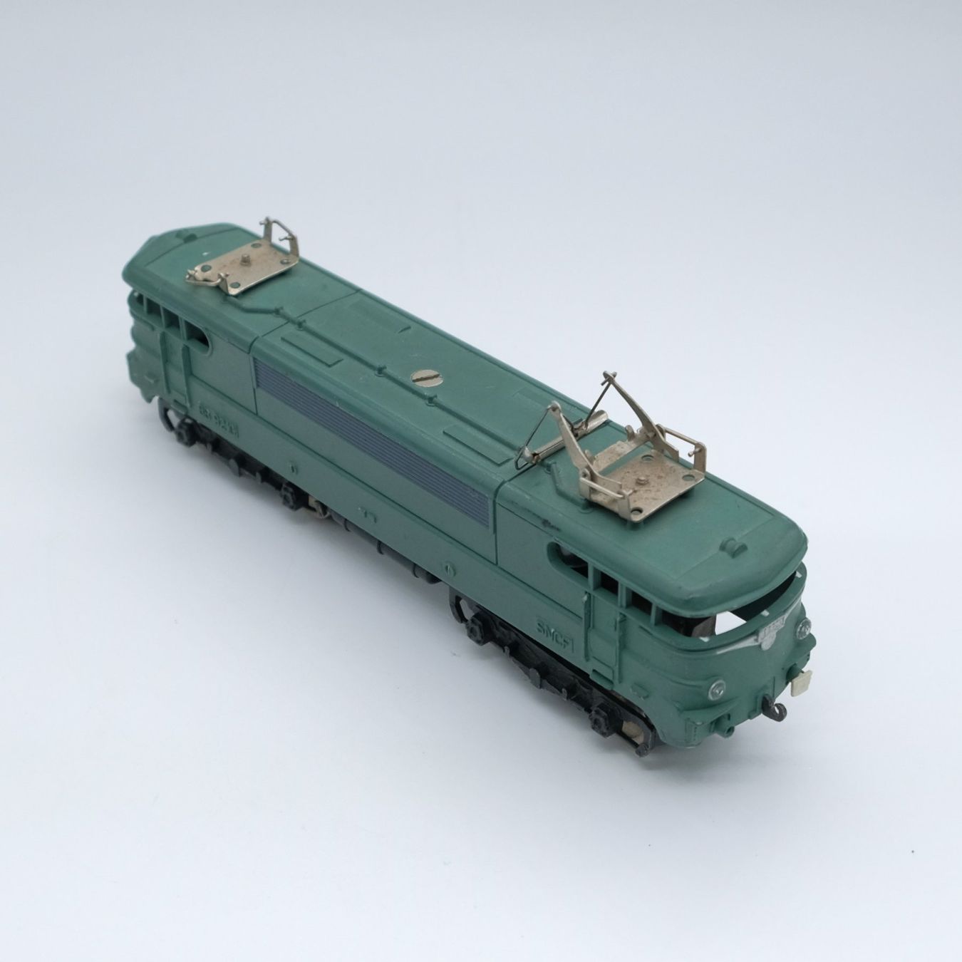 Lima Modelleisenbahnen: Lima SNCF BB 9210 in grün – Gebraucht aus Volketswil von brockipfannenstil 1