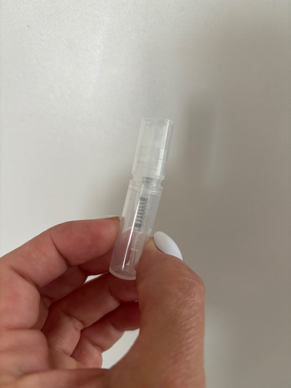 Chanel Profumi & Eau de Toilette: Chanel Gabrielle Essence EDP Abfüllung 2ml.. – Usato da Zürich venduto da deruja 1
