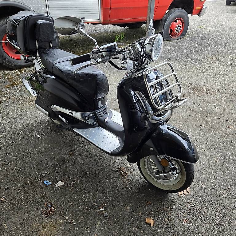 Altro: Roller Znen Easy Cruiser 125 – Usato da Thunstetten venduto da gregios1 3