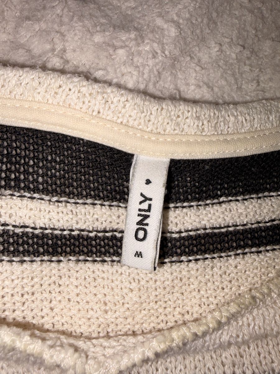 Only Pullover & Sweatshirts: Pullover – Gebraucht aus Hasle LU von Julia_Vintage 2