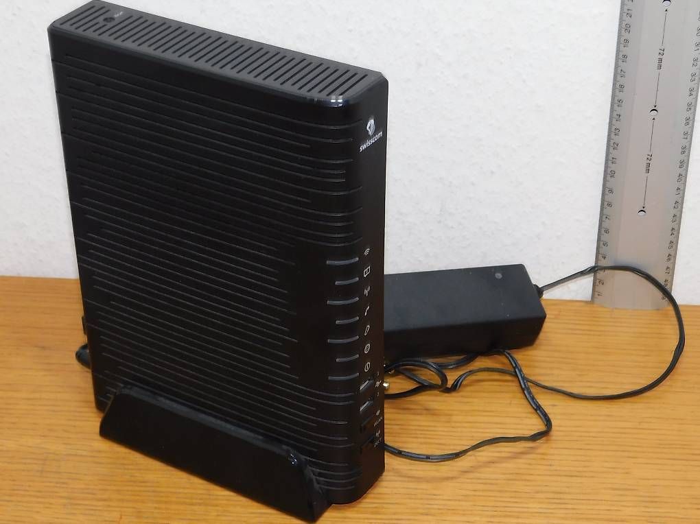 Modem & Router: BOX internet SWISSCOM wifi ST6840 ST 6840 – Usato da Reinach BL venduto da baselnichtweit