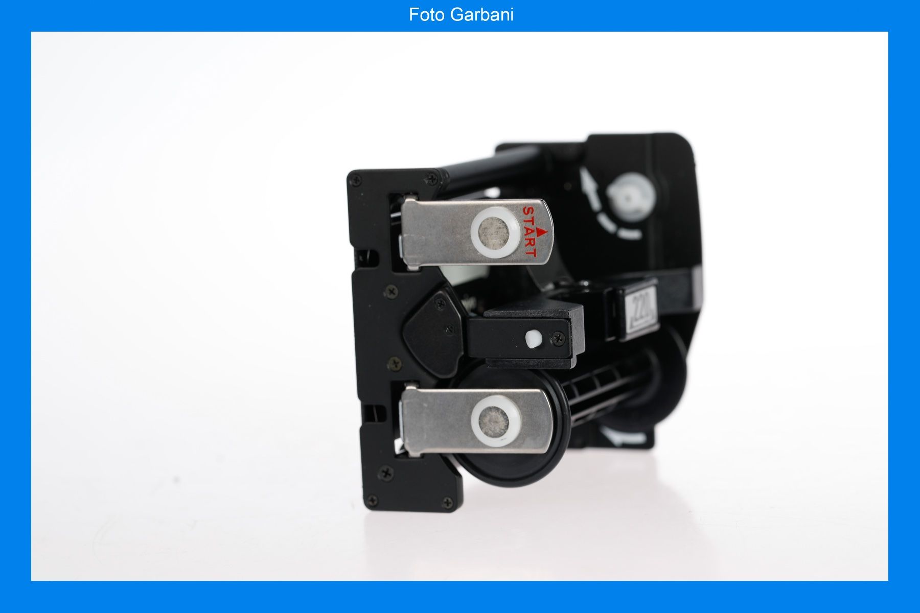 Mamiya Fotocamera: Mamiya 220 Rollfilm Back Insert per M645 – Usato da Muralto venduto da FotoGarbani 1