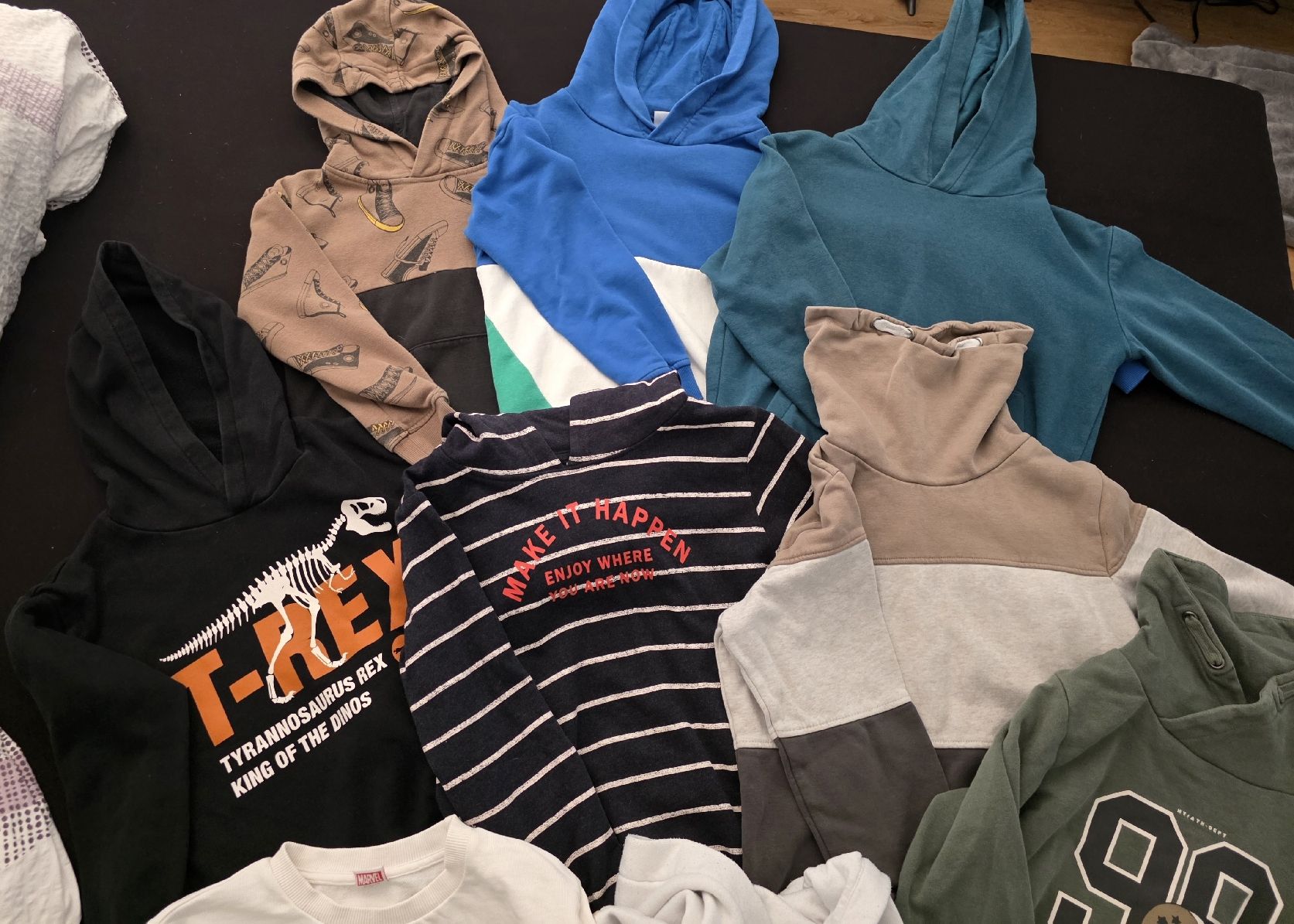 Ensembles coordonnés: Kinder Hoddies/Pullover  – Neuf (Voir description) à Berg TG par str_8hvd