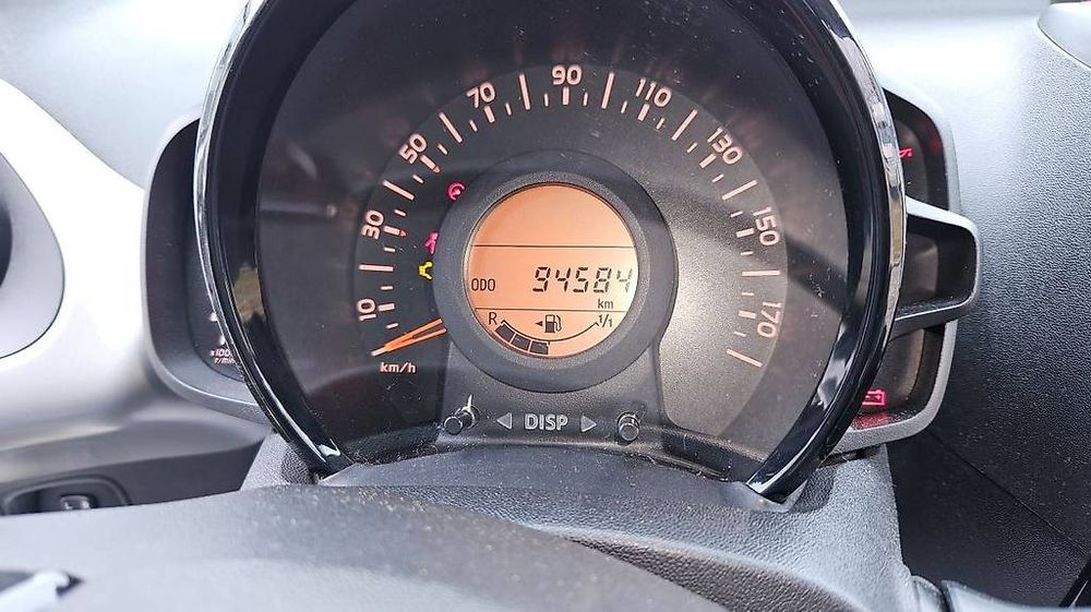 Automobili: A vendre très belle Citroën C1 VTI 1.2 Shine – Usato da Belmont-Yverdon venduto da FloridaJeep 5