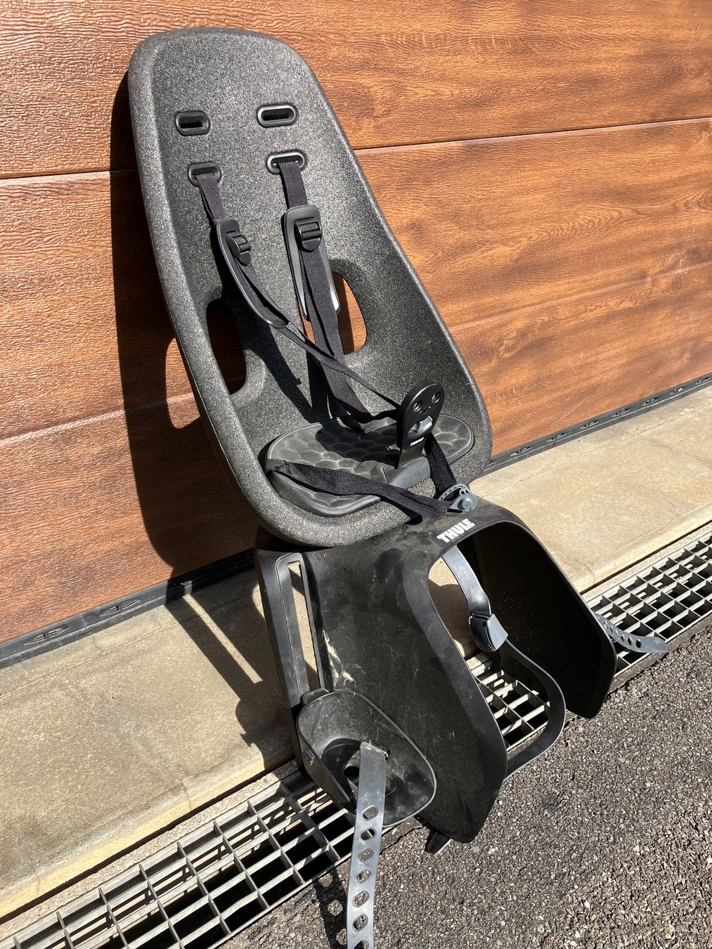 Seggiolini per auto: Fahrrad-Kindersitz, THULE YEPP NEXXT MAXI – Usato da Adliswil venduto da O_Marg
