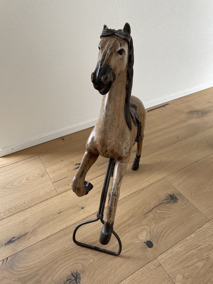 Statuette: Antikes Karussell-Pferd aus Holz – Usato da Zürich venduto da cri_vcf7 4