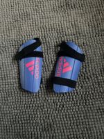 Fussball Schienbeinschoner Adidas Grösse S blau/pink gebrauc