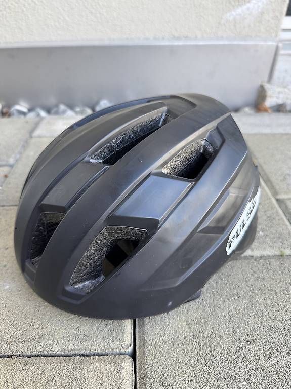 Caschi: Fahrradhelm Schwarz 58-62cm – Usato da Rain venduto da Magicblue 1