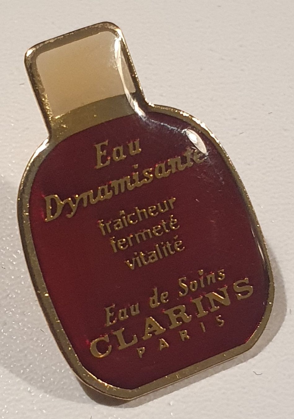 Placchette & Badge: Pin's parfum Clarins – Usato da St-Barthélemy VD venduto da titeuf5 2