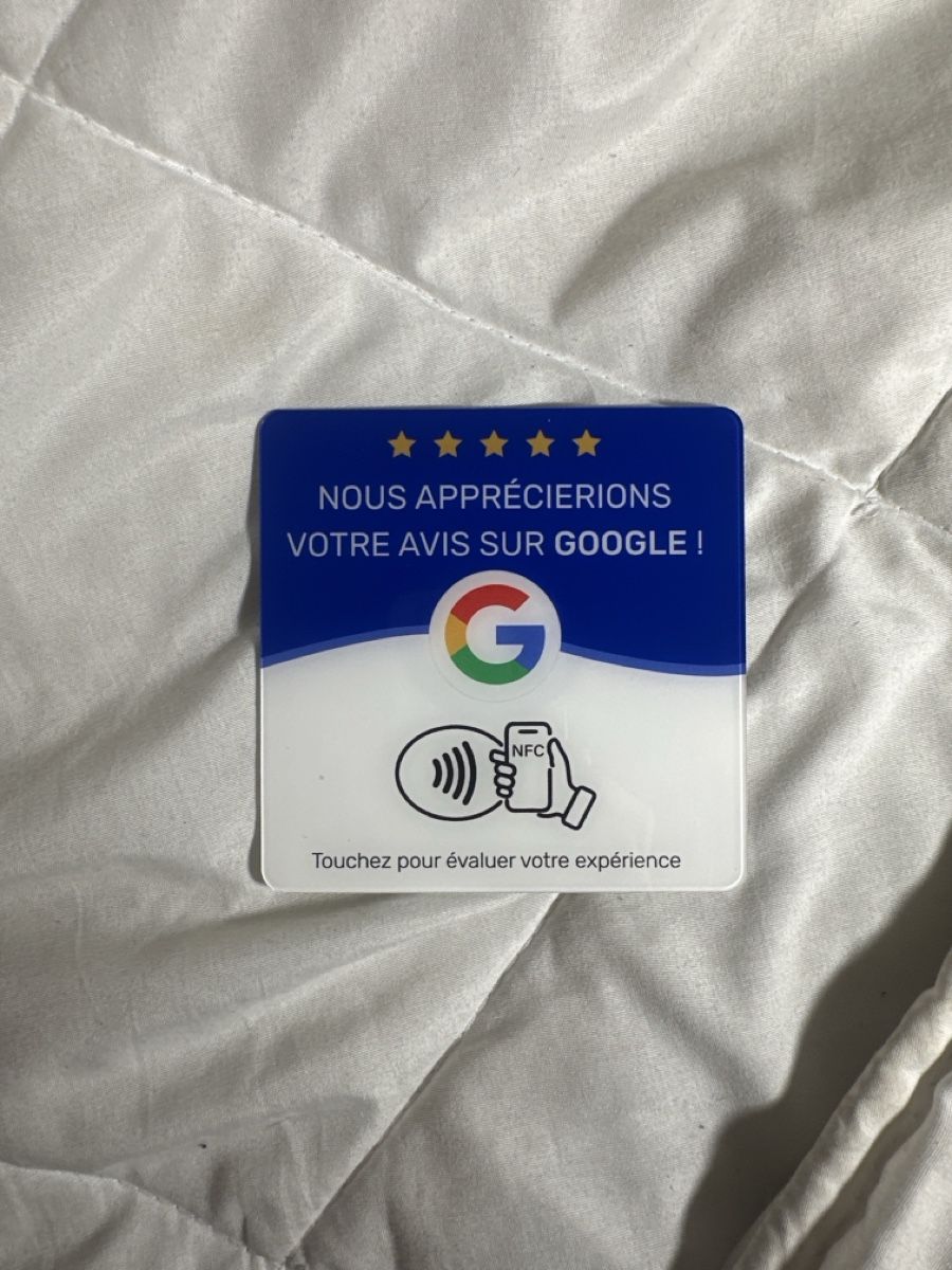 Cartes: Google Avis NFC personnalisable – Neuf avec emballage d'origine à Martigny par ben_y5vm